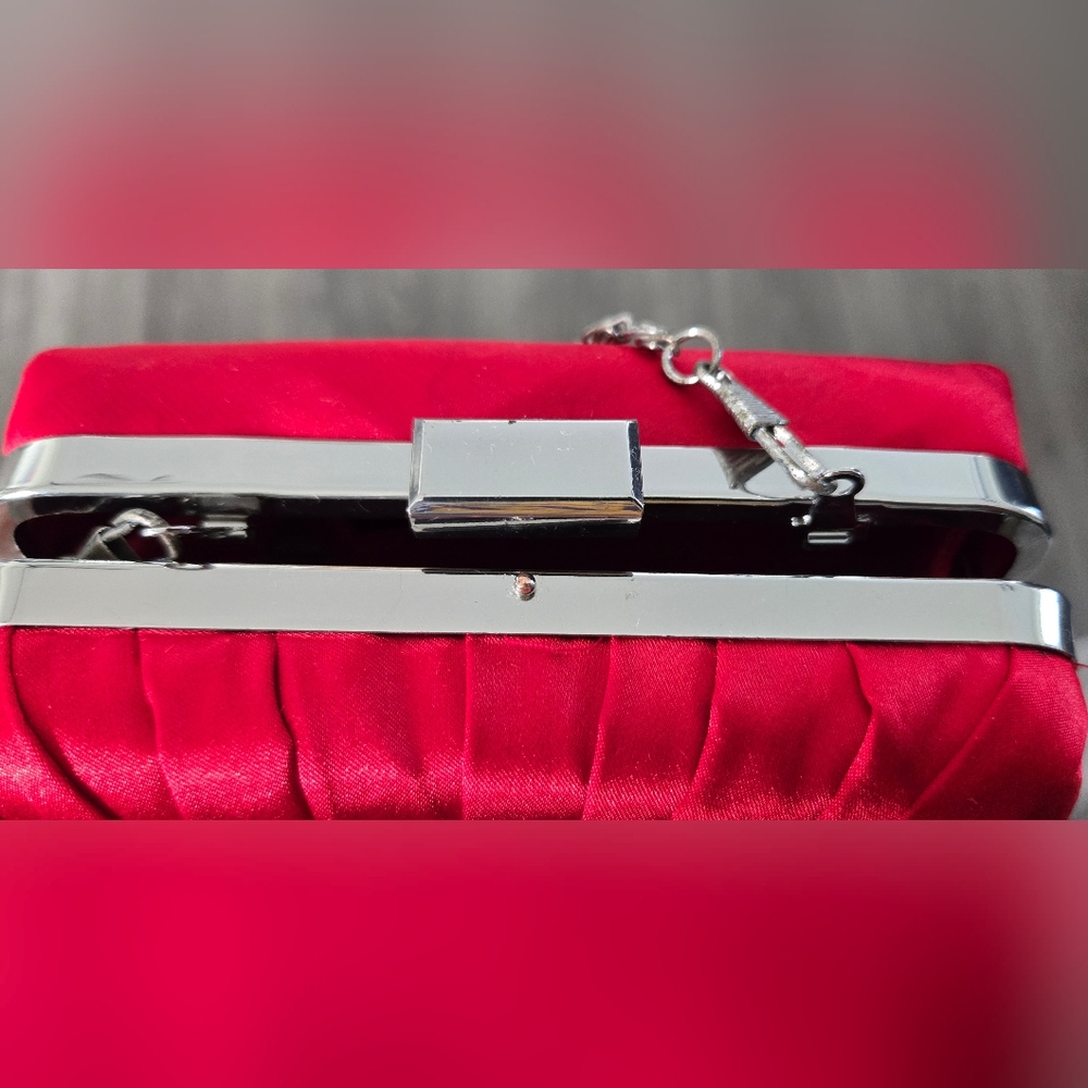 Lulu Townsend Red Satin Evening Clutch Silver Chain Strap - Picture 6 of 8